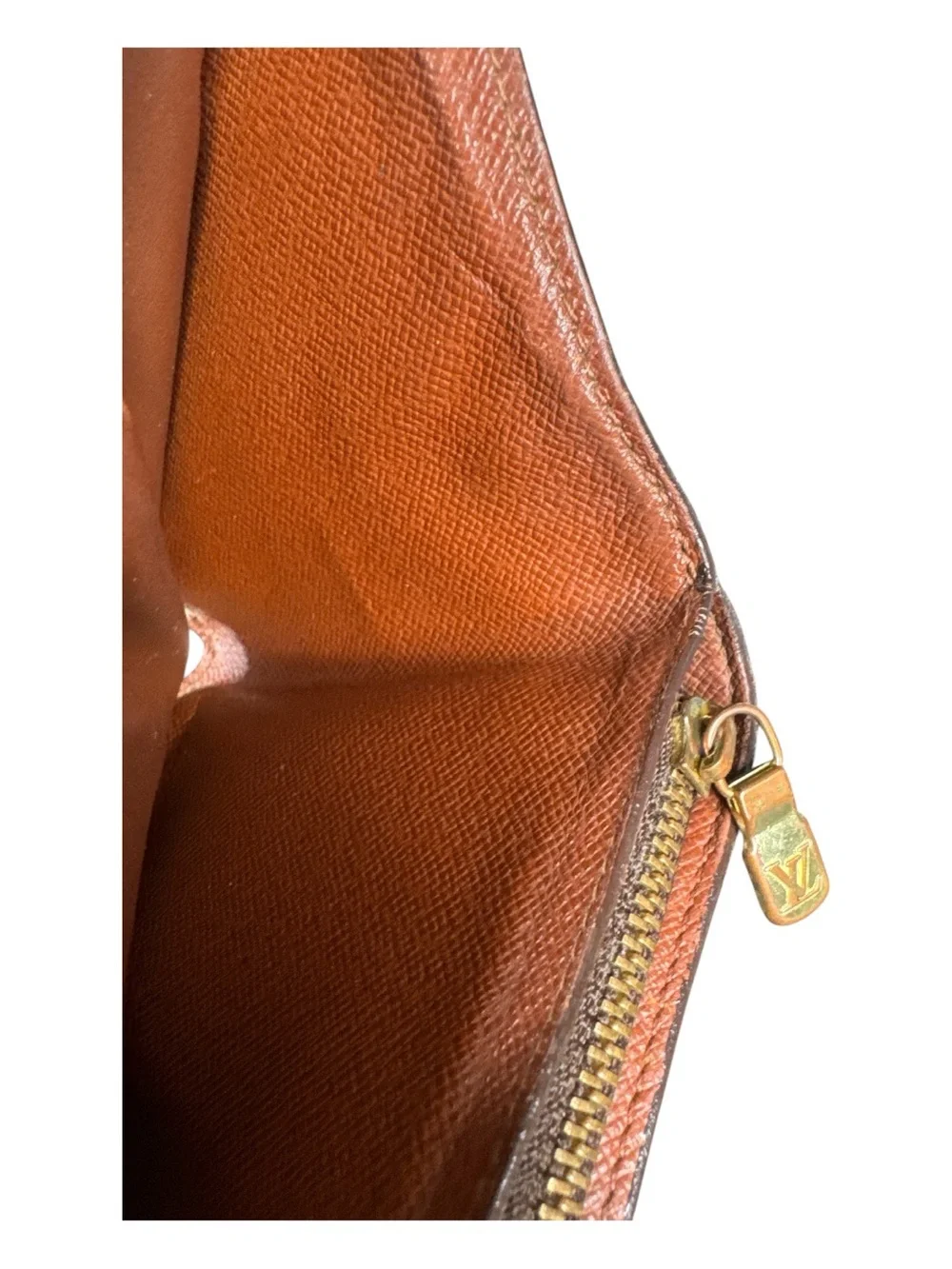 LOUIS VUITTON Monogram Compact Zip Wallet (Model M61667).